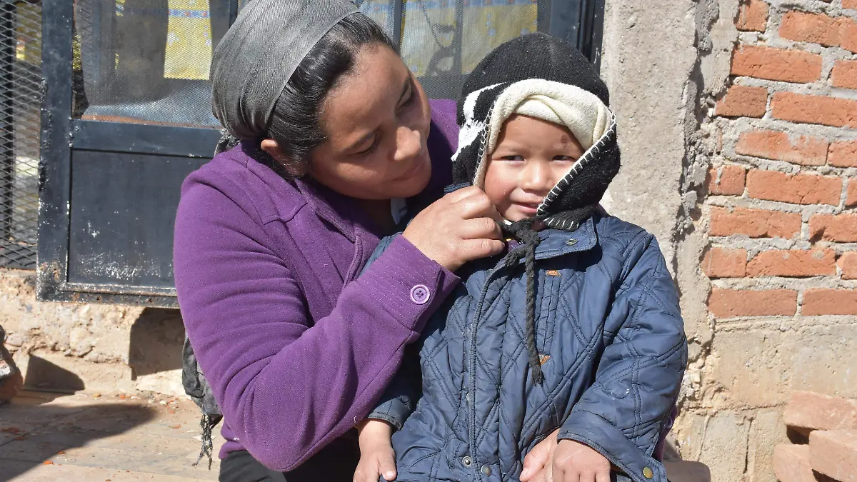 LIDIA E HIJO (8)